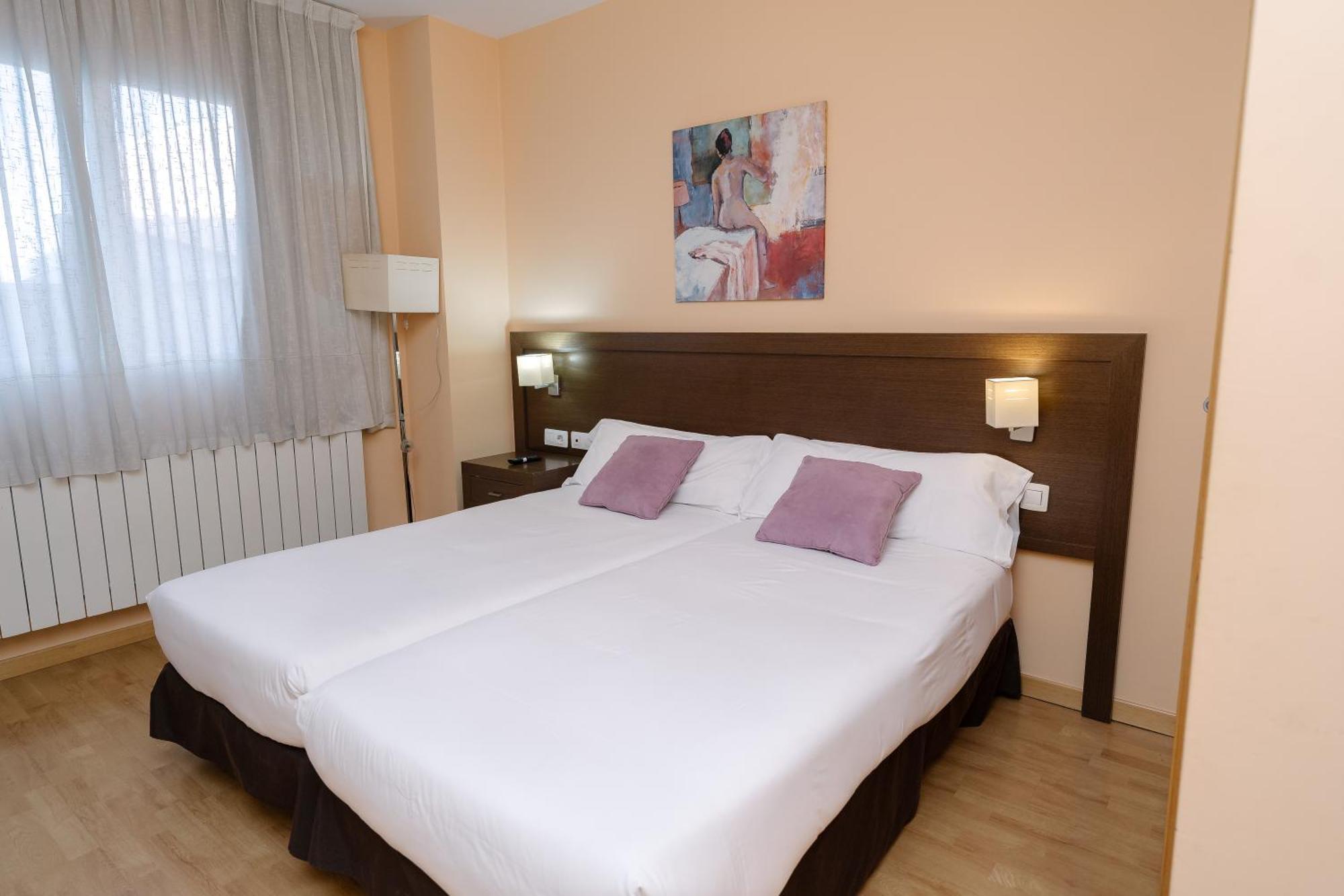 Hostal Acanto Burgos Ngoại thất bức ảnh