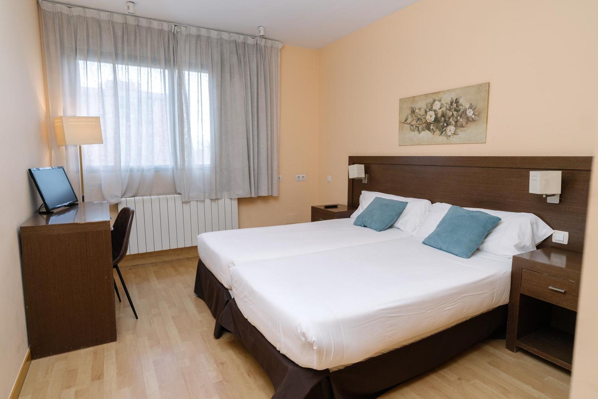 Hostal Acanto Burgos Ngoại thất bức ảnh